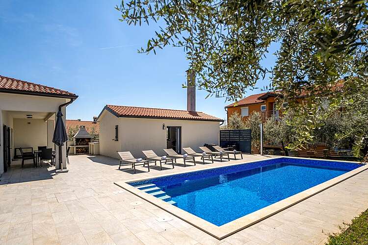 Swimming Pool — Davide Residence &#151; Novigrad, Novigrad, Umag-Novigrad (Villa with pool) (4/45)