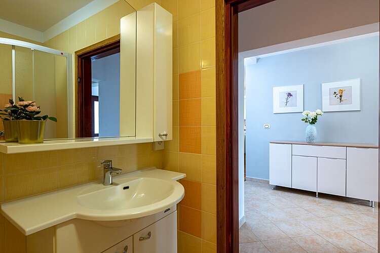 Bathroom — Casa Celestina &#151; Vinež, Labin, Rabac-Labin (Villa with pool) (25/39)