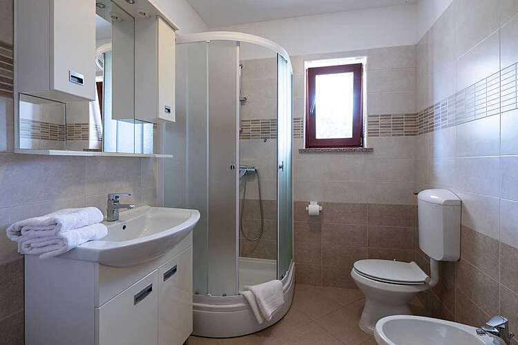 Bathroom — Casa Celestina &#151; Vinež, Labin, Rabac-Labin (Villa with pool) (28/39)