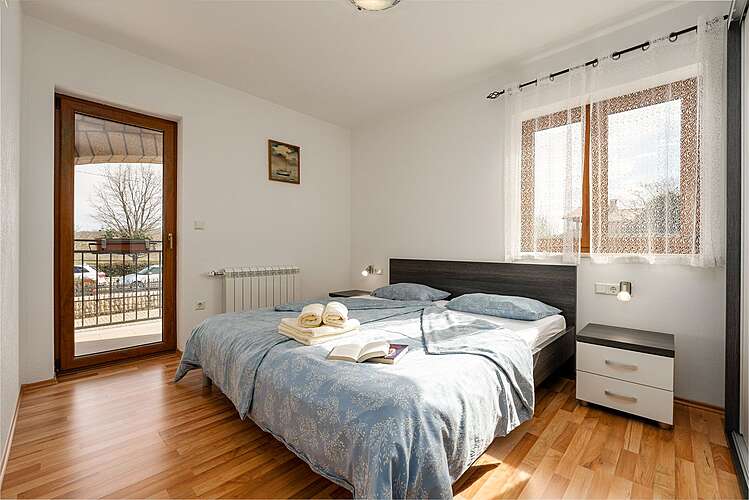 Schlafzimmer — Apartman Nina 1 &#151; Dračevac, Poreč (Ferienwohnung) (21/40)