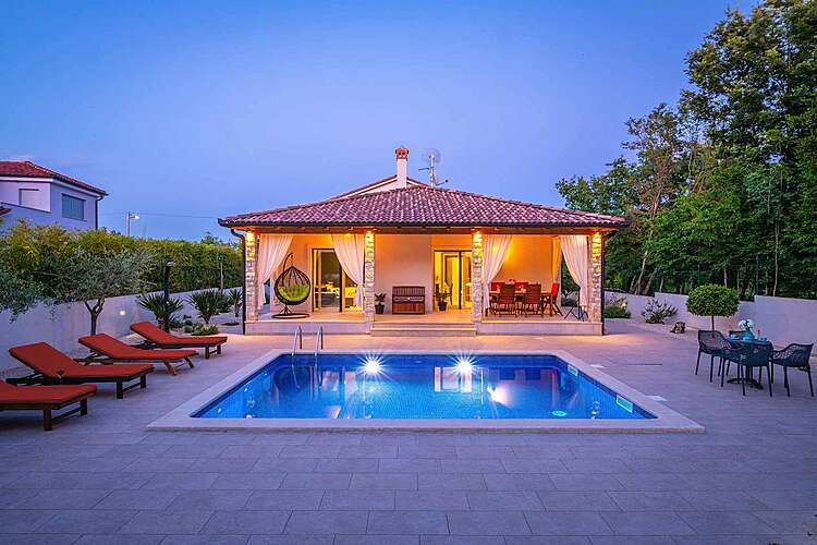 Zwembad — Villa LeDa &#151; Belavići, Barban, De oostelijke kust van Istrië (Villa met zwembad) (38/43)