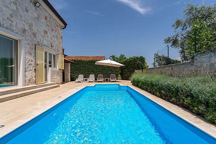 Swimming Pool — Villa Emma &#151; Tar, Tar-Vabriga (Villa with pool) (2/47)