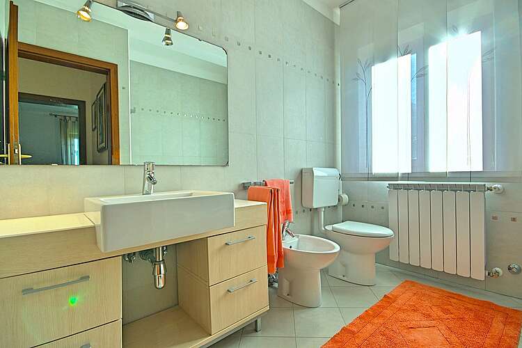 Bathroom — Villa Ciano &#151; Višnjan, Višnjan (Villa with pool) (27/49)