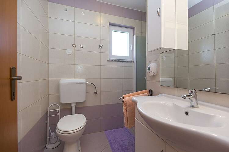 Bathroom — Aida 1 &#151; Drenje, Labin, Rabac-Labin (Apartment) (15/22)