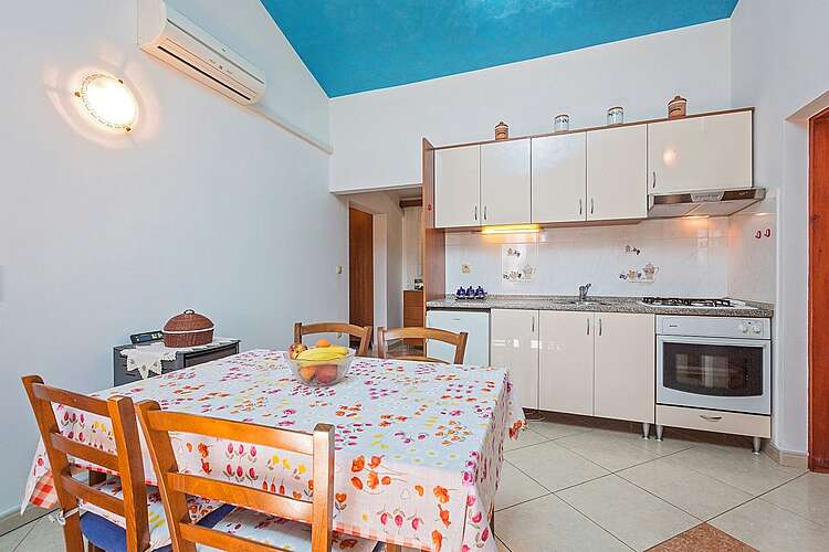 Kitchen — Villa Greis &#151; Momjan, Buje, Umag-Novigrad (Holiday home) (23/40)