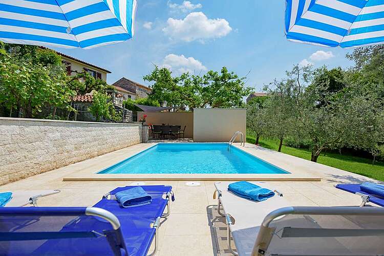 Swimming Pool — Villa Greis &#151; Momjan, Buje, Umag-Novigrad (Holiday home) (6/40)