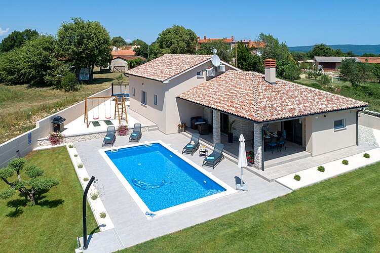 Schwimmbad — Villa Martina &#151; Belavići, Barban, Ostküste Istriens (Villa mit Pool) (6/44)