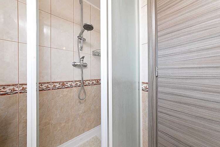 Bathroom — Villa Vittorio &#151; Rovinjsko selo, Rovinj (Villa with pool) (21/39)