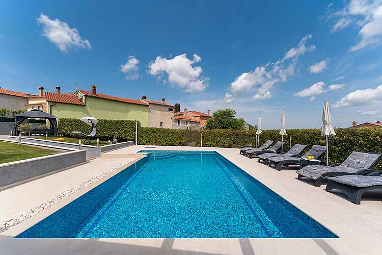 Swimming Pool — Villa Vittorio &#151; Rovinjsko selo, Rovinj (Villa with pool) (29/39)