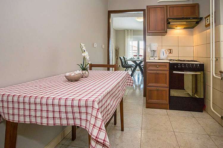 Kitchen — Villa Lara &#151; Belavići, Barban, East Coast of Istria (Holiday home) (17/47)