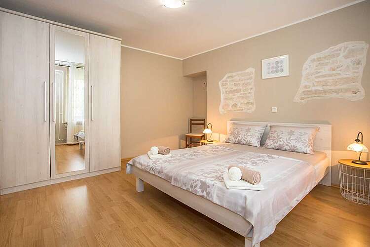 Bedroom — Villa Lara &#151; Belavići, Barban, East Coast of Istria (Holiday home) (23/47)