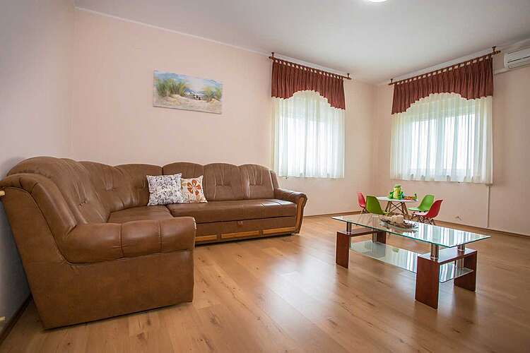 Living Room — Villa Lara &#151; Belavići, Barban, East Coast of Istria (Holiday home) (29/47)