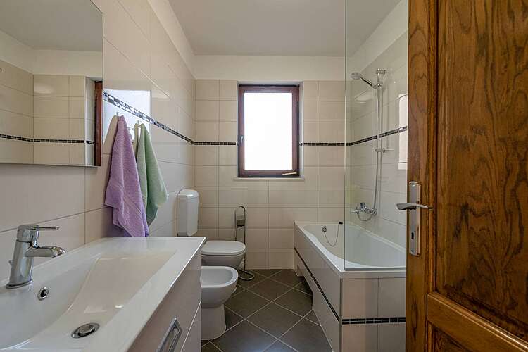Bathroom — Magnolia Vinez &#151; Vinež, Labin, Rabac-Labin (Apartment) (20/32)