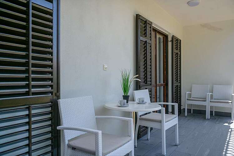 Patio / Balcony — Magnolia Vinez &#151; Vinež, Labin, Rabac-Labin (Apartment) (31/32)