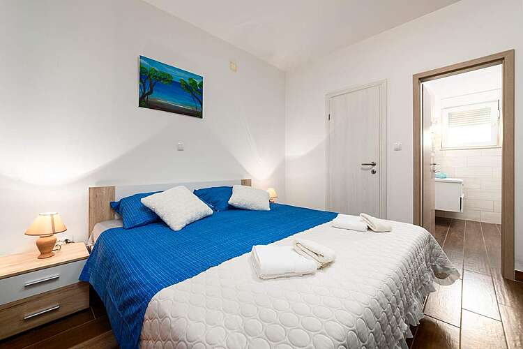 Bedroom — Villa Slava &#151; Matulji, Opatija, East Coast of Istria (Villa with pool) (21/42)