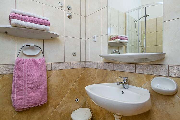 Bathroom — Damjan &#151; Kaštelir, Poreč (Apartment) (14/19)