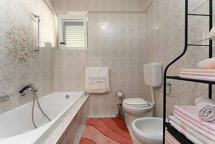 Bathroom — App Vally Lovran &#151; Lovran, Lovran, East Coast of Istria (Apartment) (20/37)