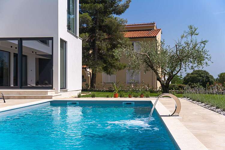 Swimming Pool — Villa Gloria &#151; Tar, Tar-Vabriga (Villa with pool) (8/45)
