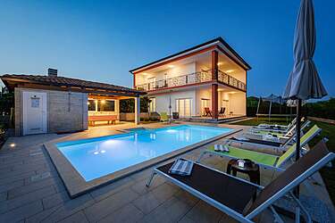 Villa Eva — Kaštel, Umag, Umag-Novigrad (Villa with pool) - Swimming Pool